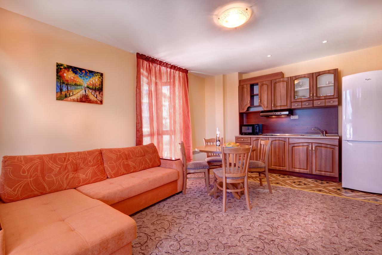 פמפורובו Mountain Lodge Apartments מראה חיצוני תמונה