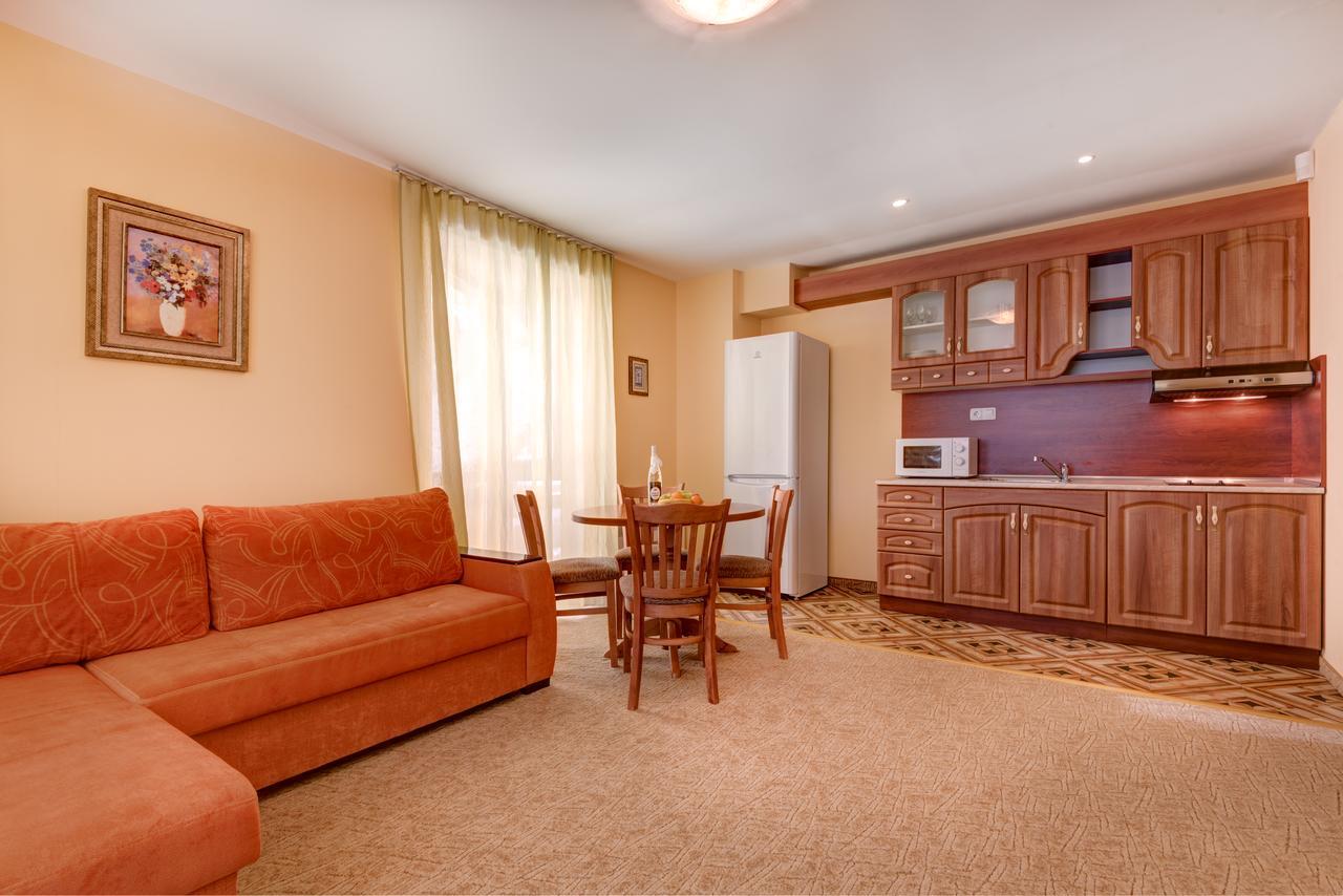 פמפורובו Mountain Lodge Apartments מראה חיצוני תמונה